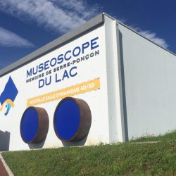 Visite au Muséoscope à Rousset